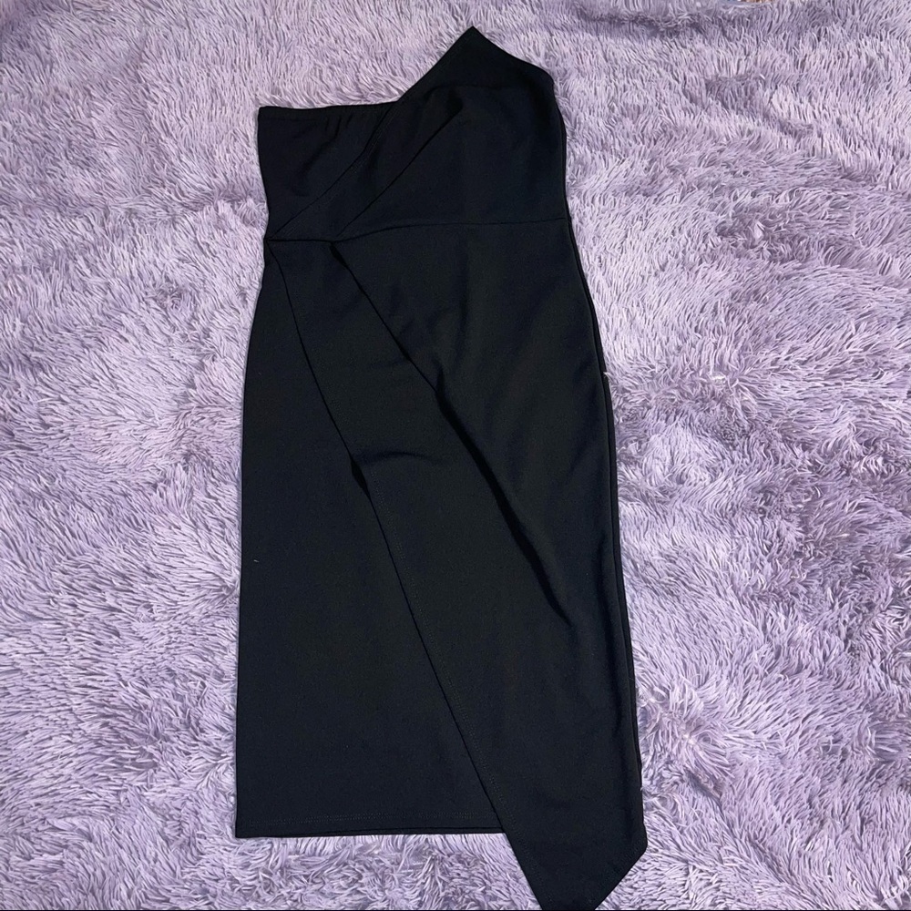 Missguided Strapless Asymmetrical Black Dress